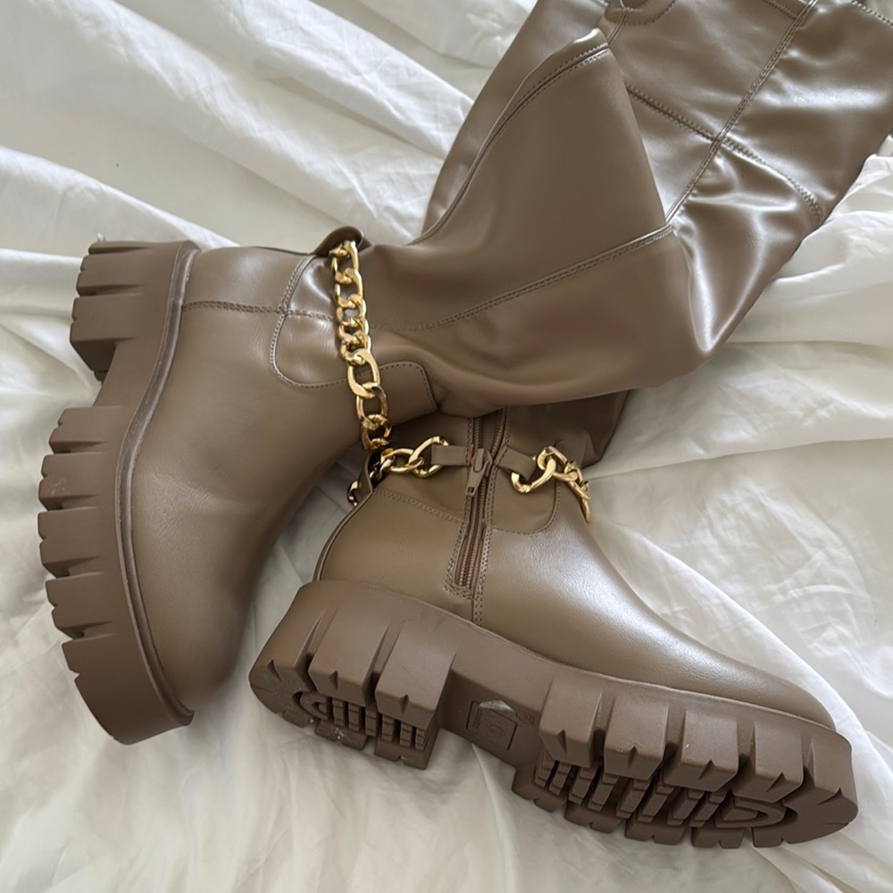 GBG Los Angeles Tan and Gold Over the Knee Boots with Gold Chain Detail
